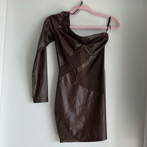 Brown dress